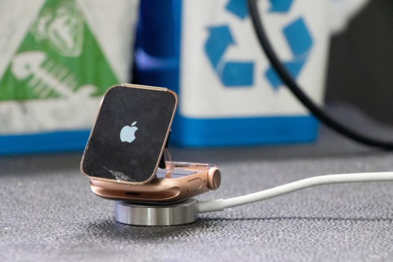 apple watch series 2 broken screen