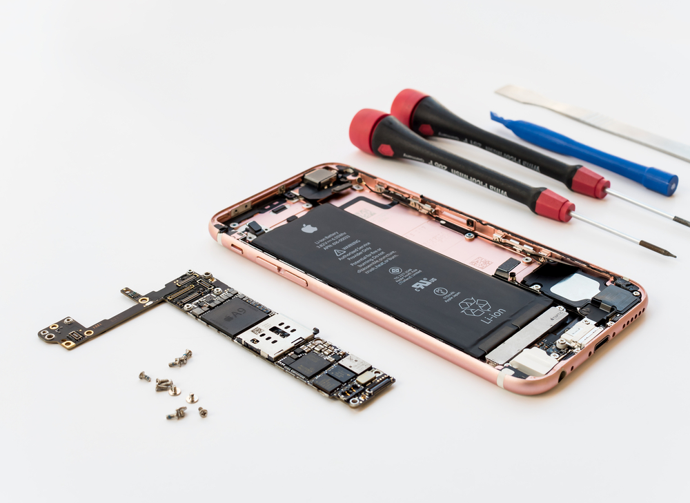 Tear Down of iPhone 7 for repair